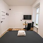 Central Point Apartment